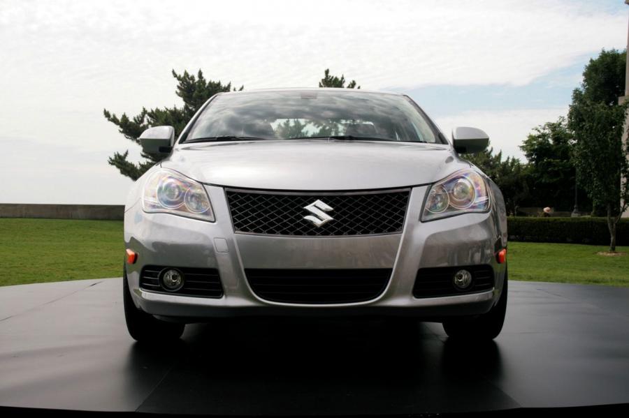 Suzuki Kizashi '2010